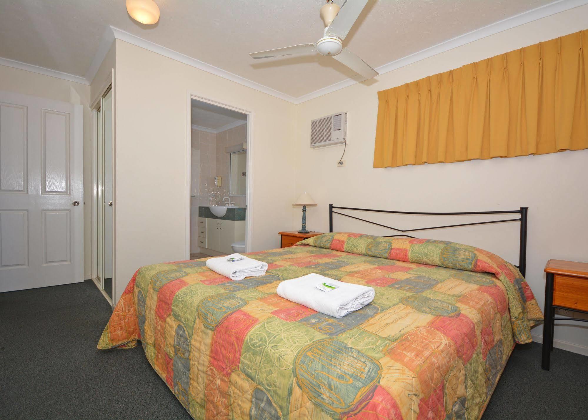 Jade Waters Luxury Apartments Hervey Bay Buitenkant foto