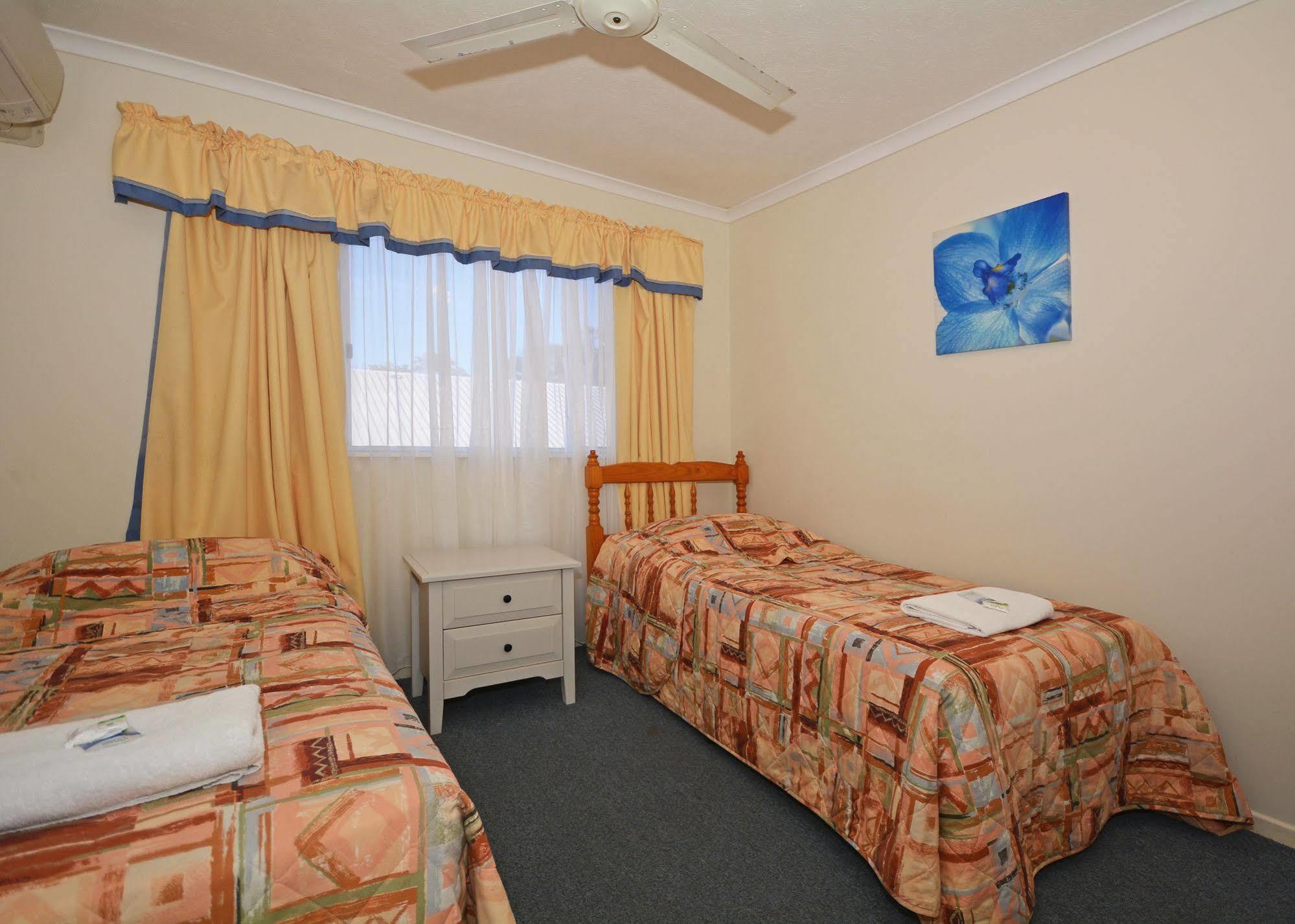 Jade Waters Luxury Apartments Hervey Bay Buitenkant foto