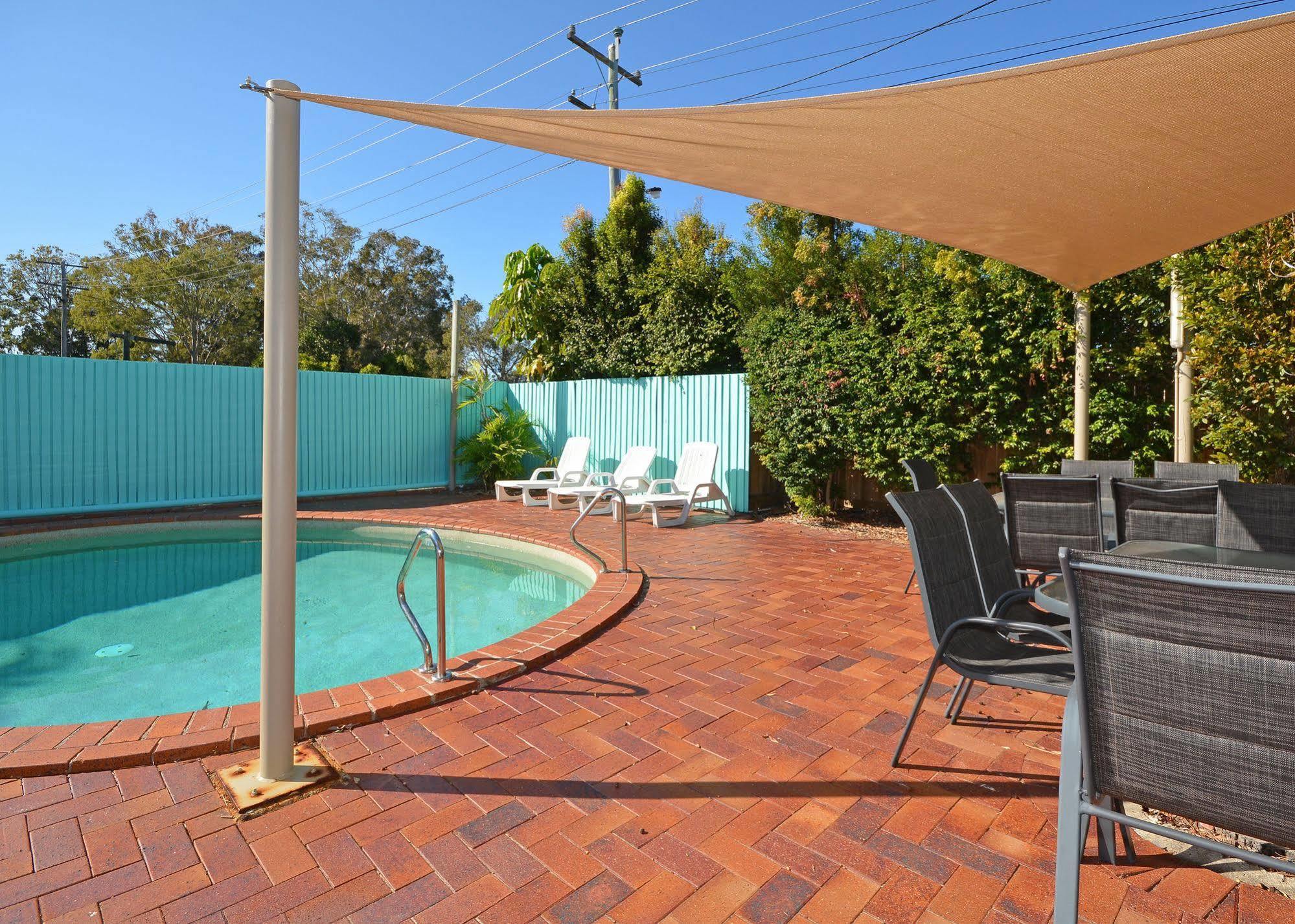 Jade Waters Luxury Apartments Hervey Bay Buitenkant foto